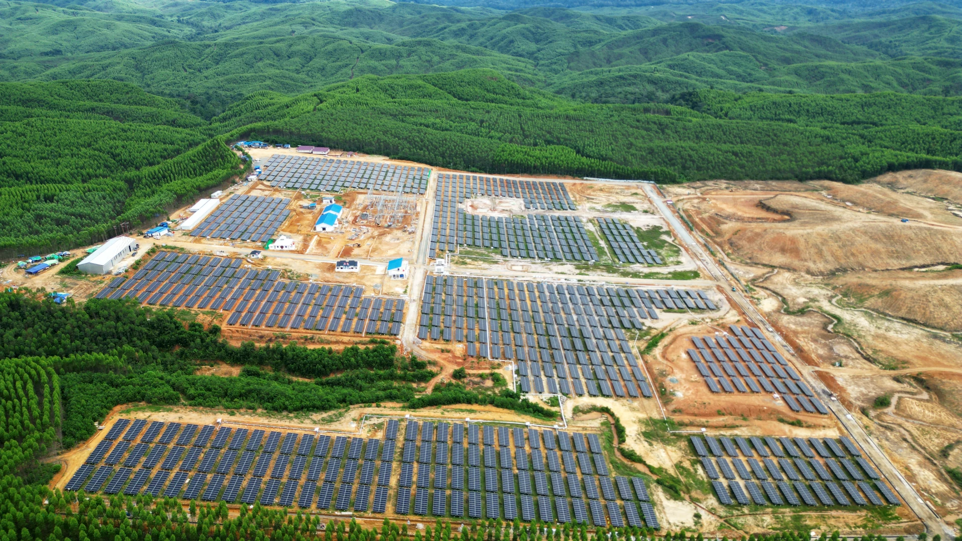 Tinjau PLTS IKN, Direktur Jenderal Ketenagalistrikan Kementerian ESDM Apresiasi PLN Nusantara Power